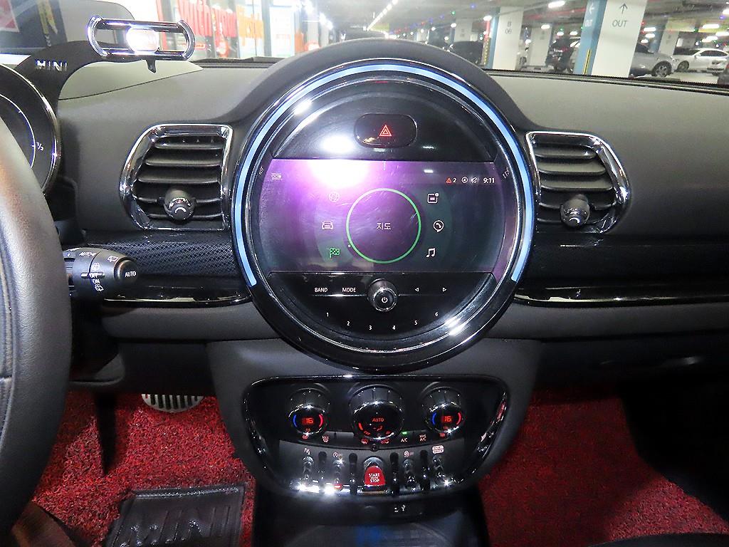 Mini Clubman - Vista 11