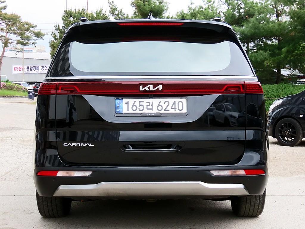 KIA Carnival - Vista 4