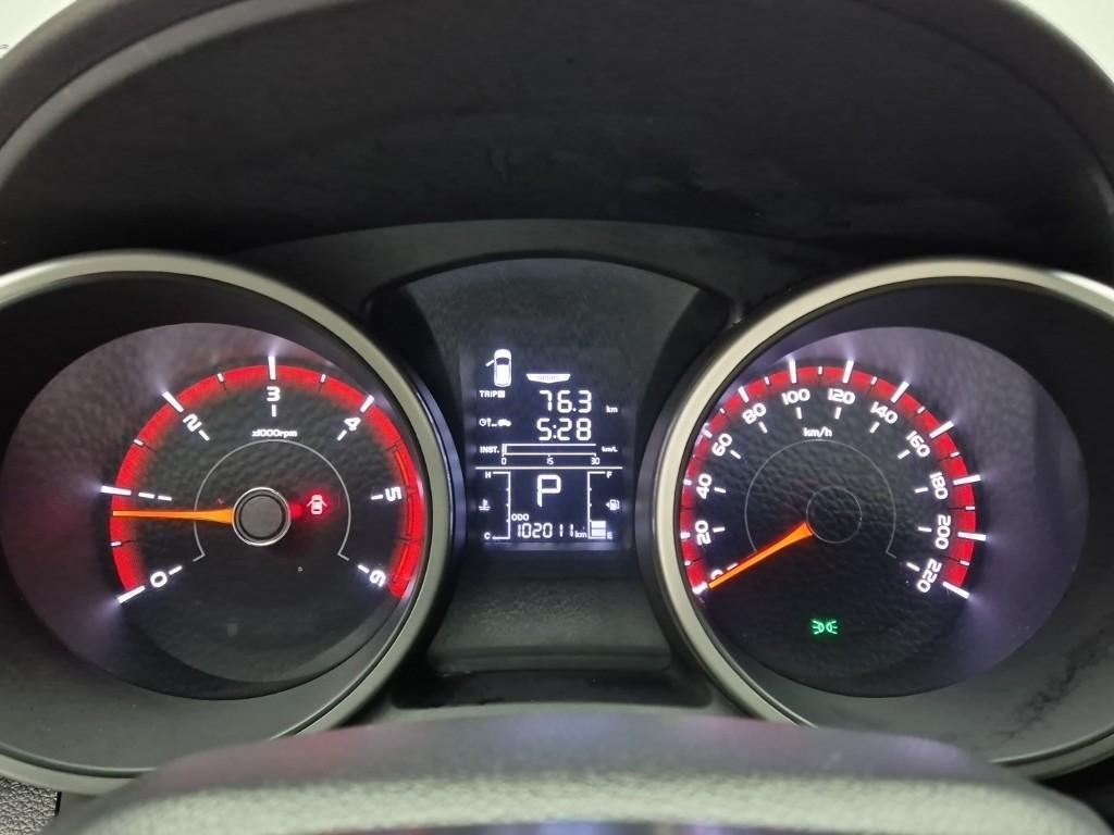 Ssangyong Tivoli - Vista 6