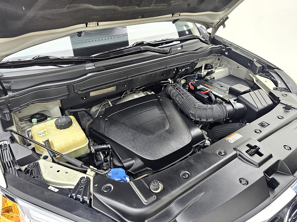 Ssangyong Korando - Vista 6
