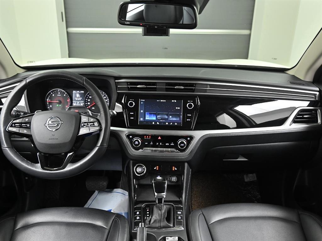 Ssangyong Korando - Vista 6