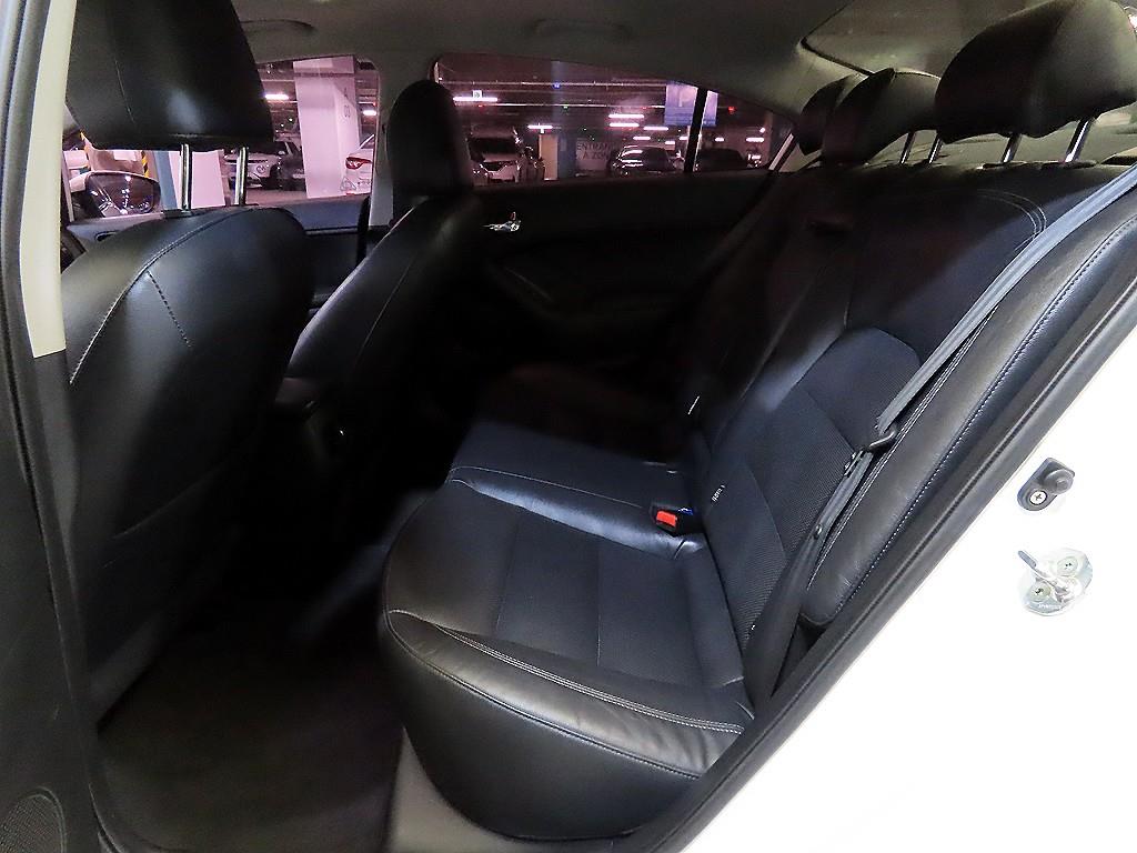 KIA K3 - Vista 7