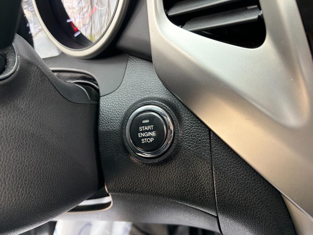 Ssangyong Tivoli - Vista 10