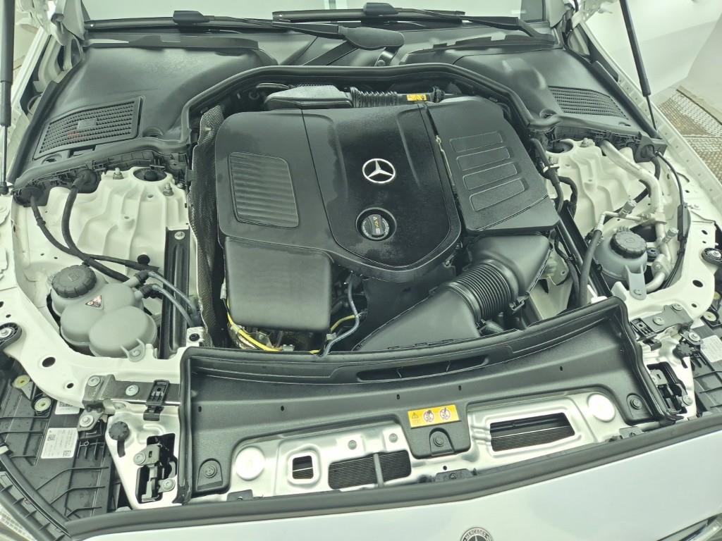 Mercedes Benz C Class - Vista 6