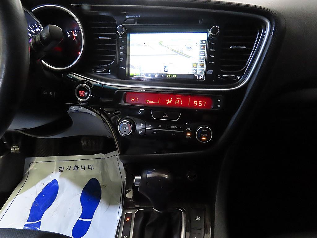 KIA K5 - Vista 11