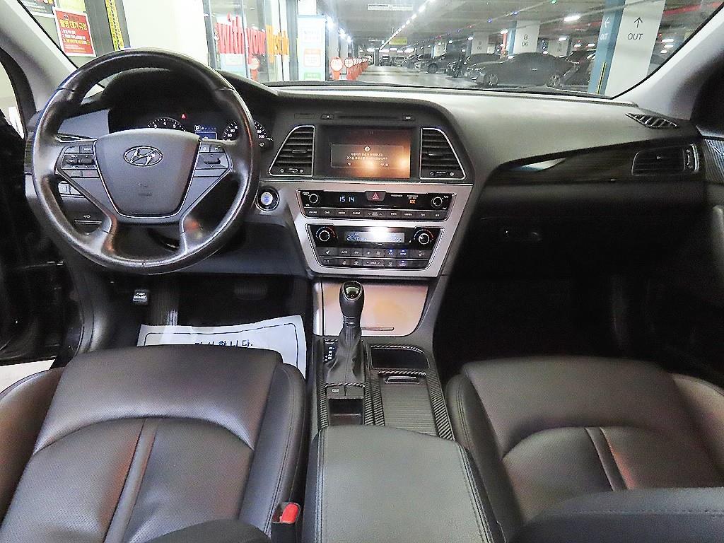 HYUNDAI Sonata - Vista 10
