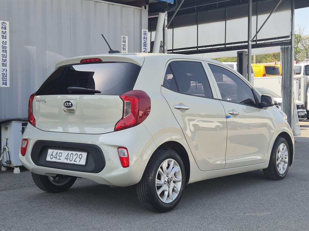 KIA Morning - Vista 3