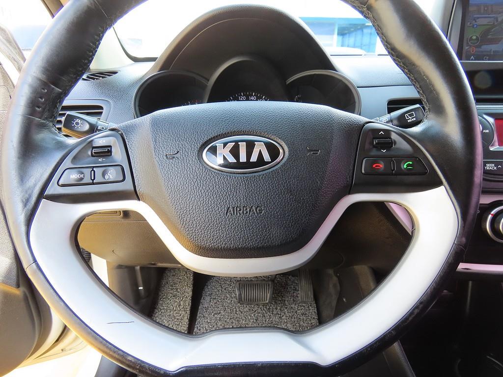 KIA Morning - Vista 11