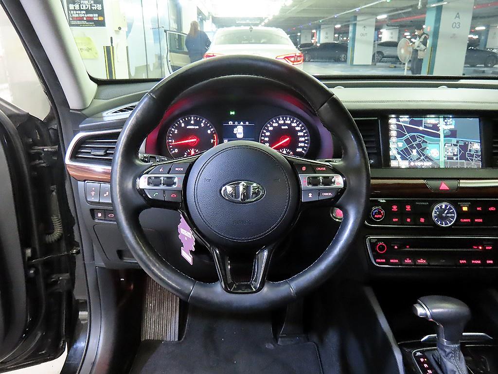 KIA K7 - Vista 8
