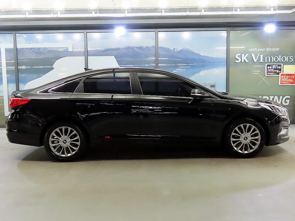 HYUNDAI Sonata - Vista 3