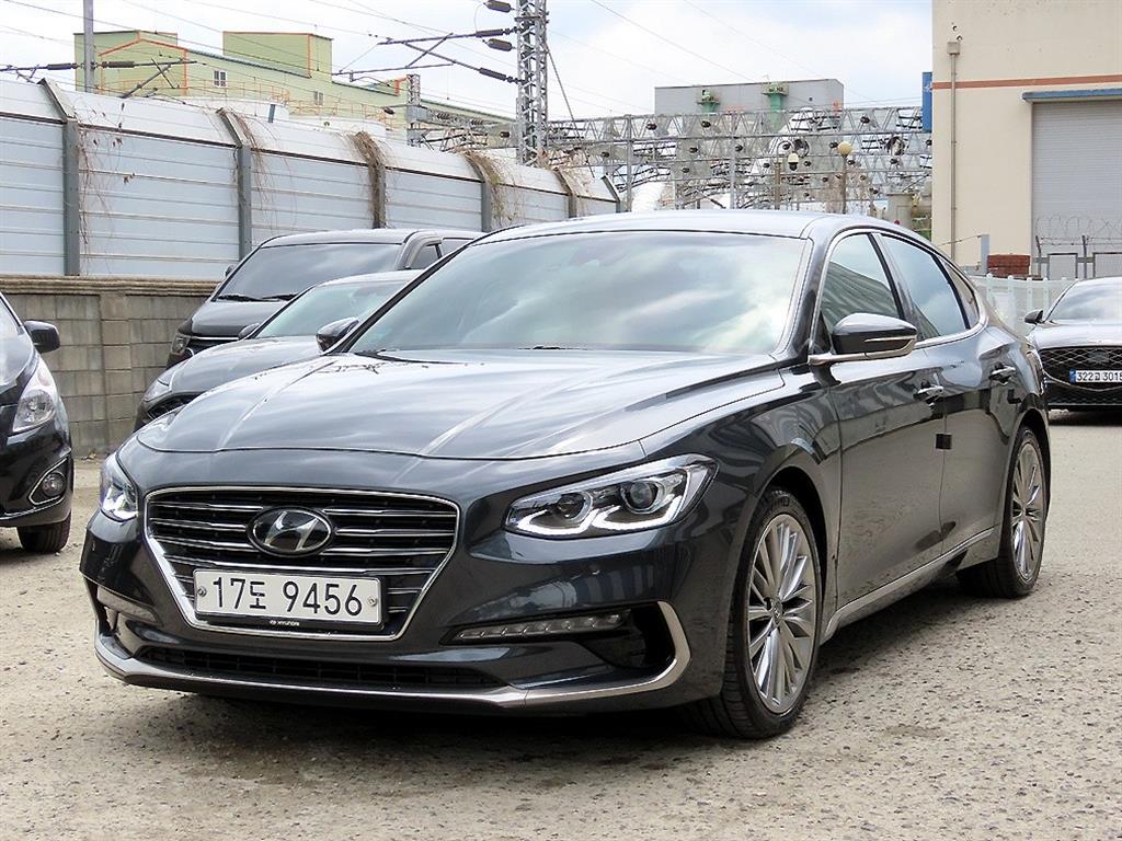 HYUNDAI Grandeur - Vista 2