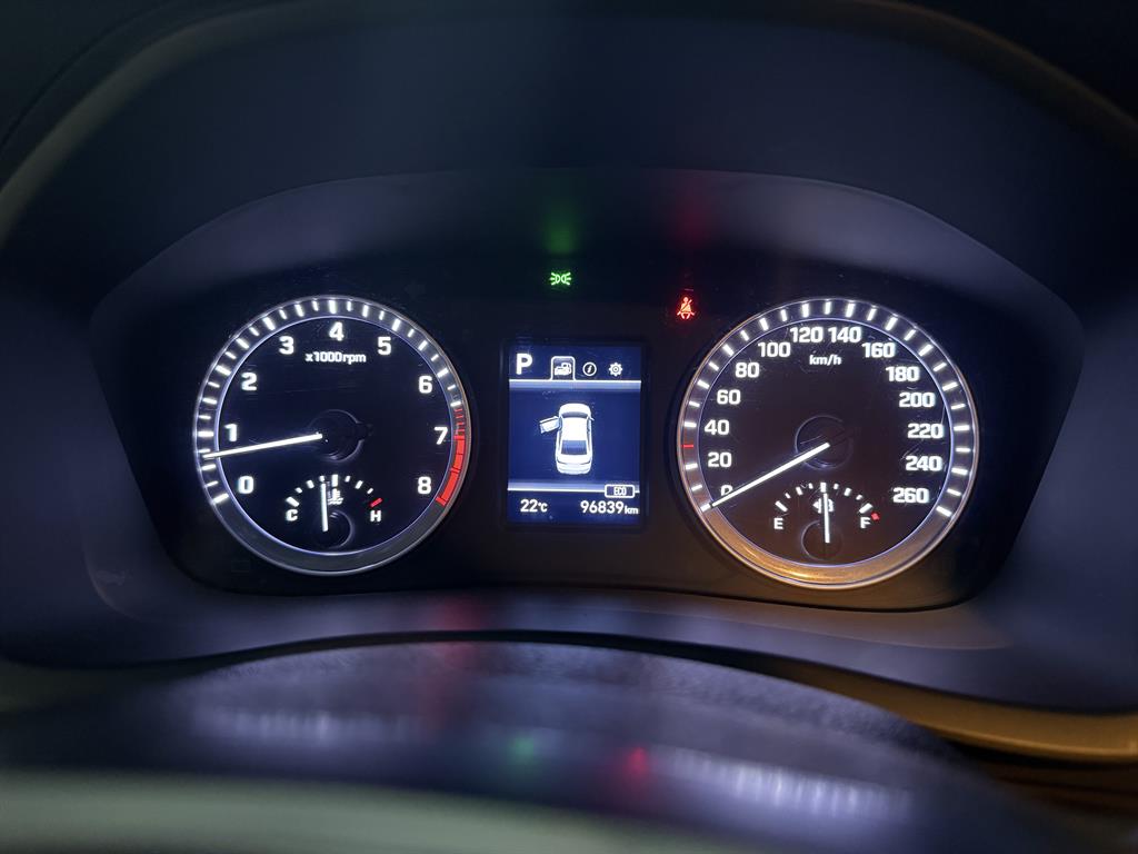 HYUNDAI Sonata - Vista 11