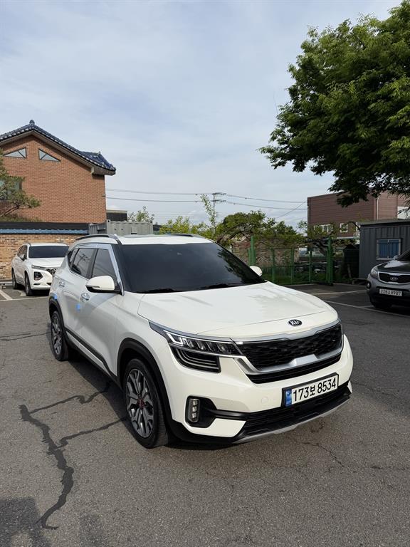 KIA Seltos 2020 Blanco - Importación desde Corea - HF Imports Iquique - Foto 1