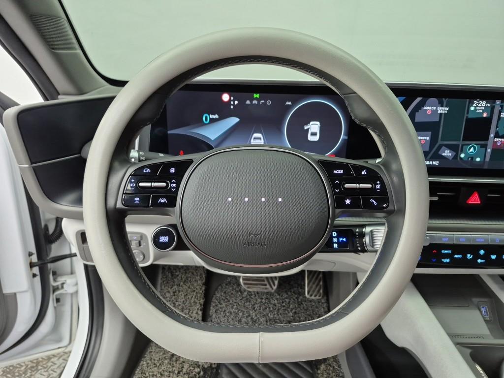 HYUNDAI Ioniq 6 - Vista 9