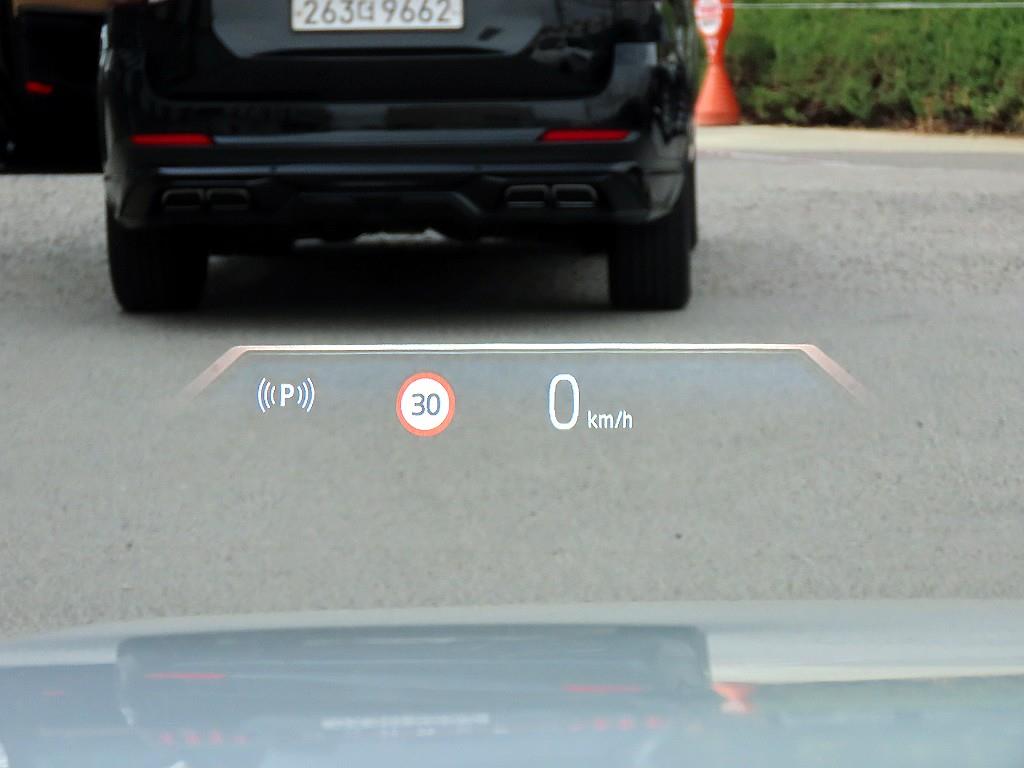 BMW i5 - Vista 10