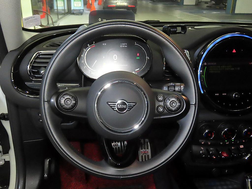 Mini Clubman - Vista 8
