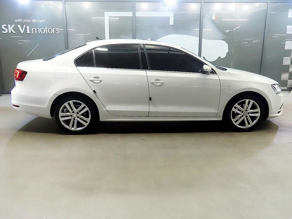 Volkswagen Jetta - Vista 3
