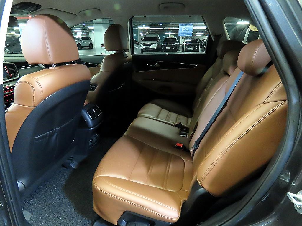 KIA Sorento - Vista 7