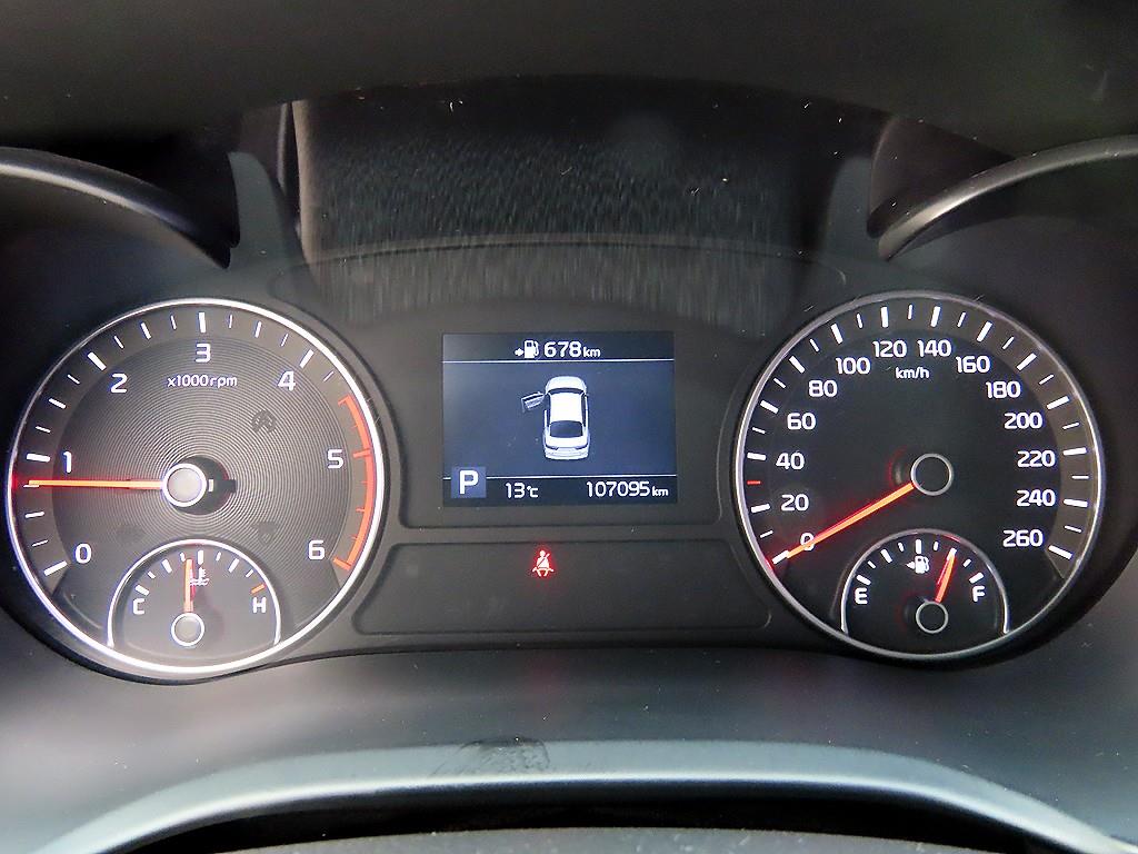 KIA K5 - Vista 9