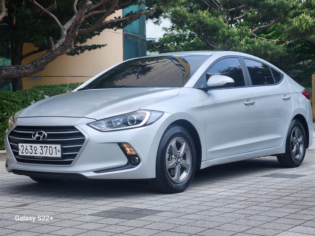 HYUNDAI Avante 2017 Plateado - Importación desde Corea - HF Imports Iquique - Foto 1
