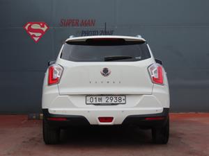 Ssangyong Tivoli - Vista 8