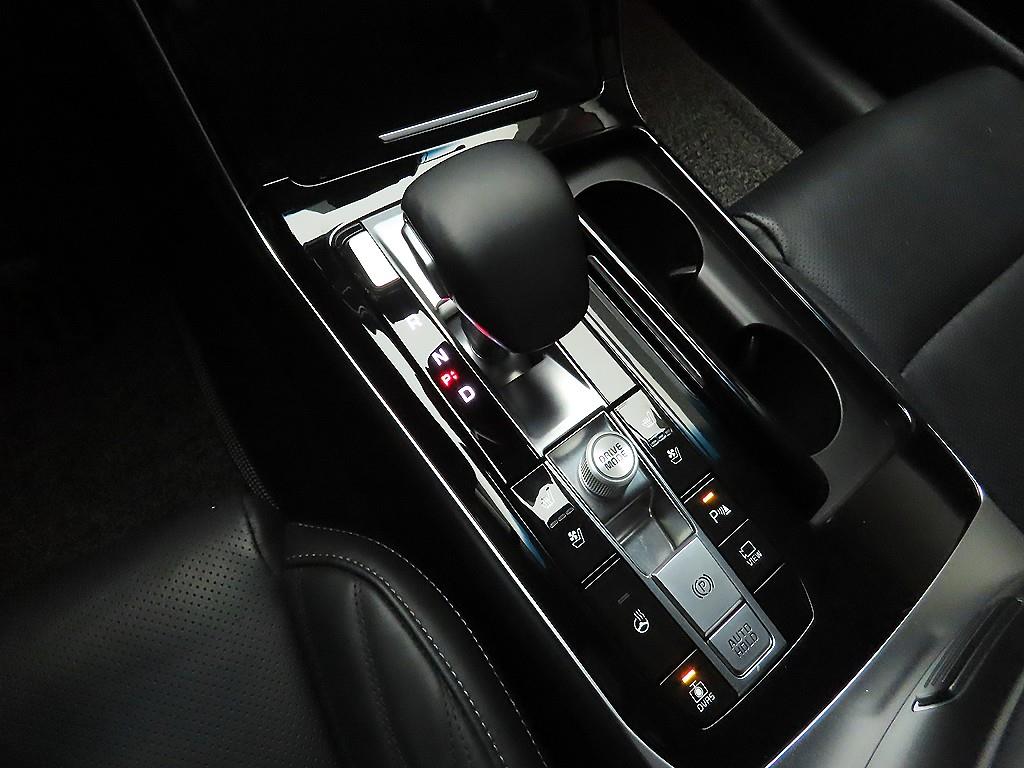 KIA K7 - Vista 10