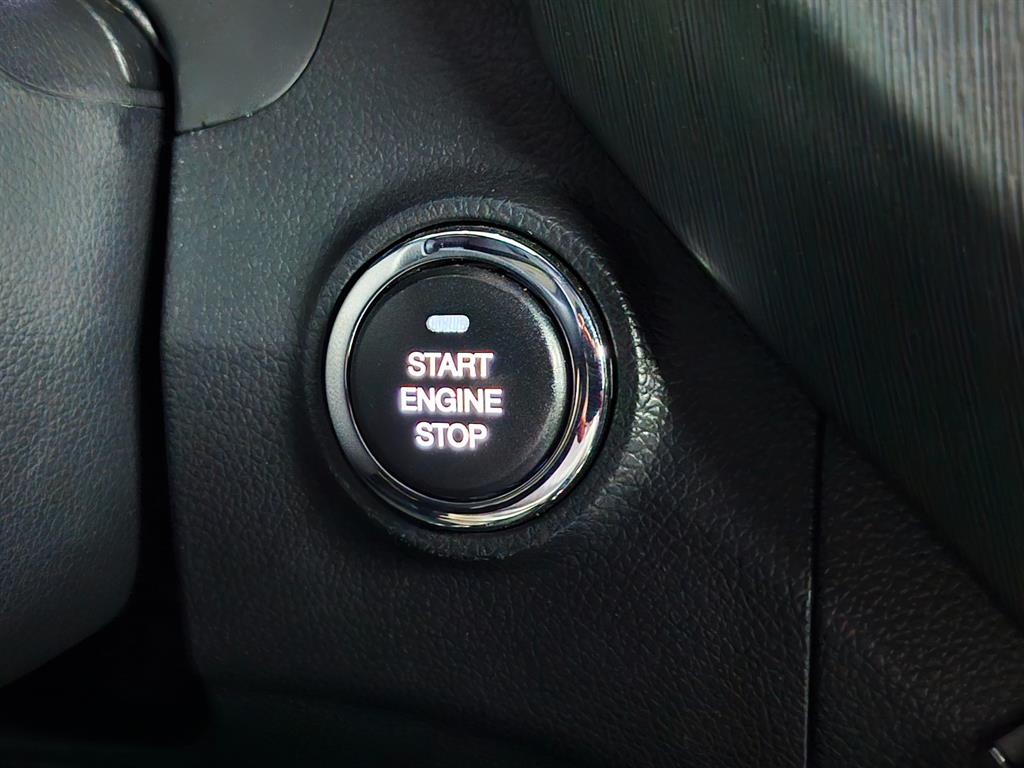 Ssangyong Tivoli - Vista 12