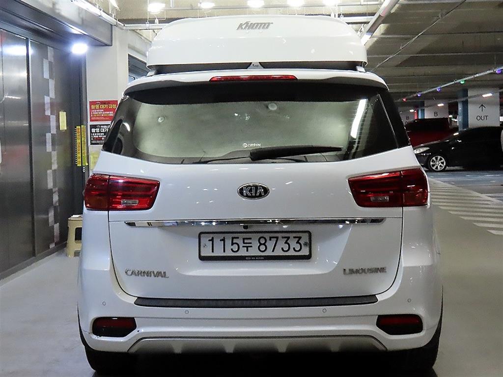 KIA Carnival - Vista 5