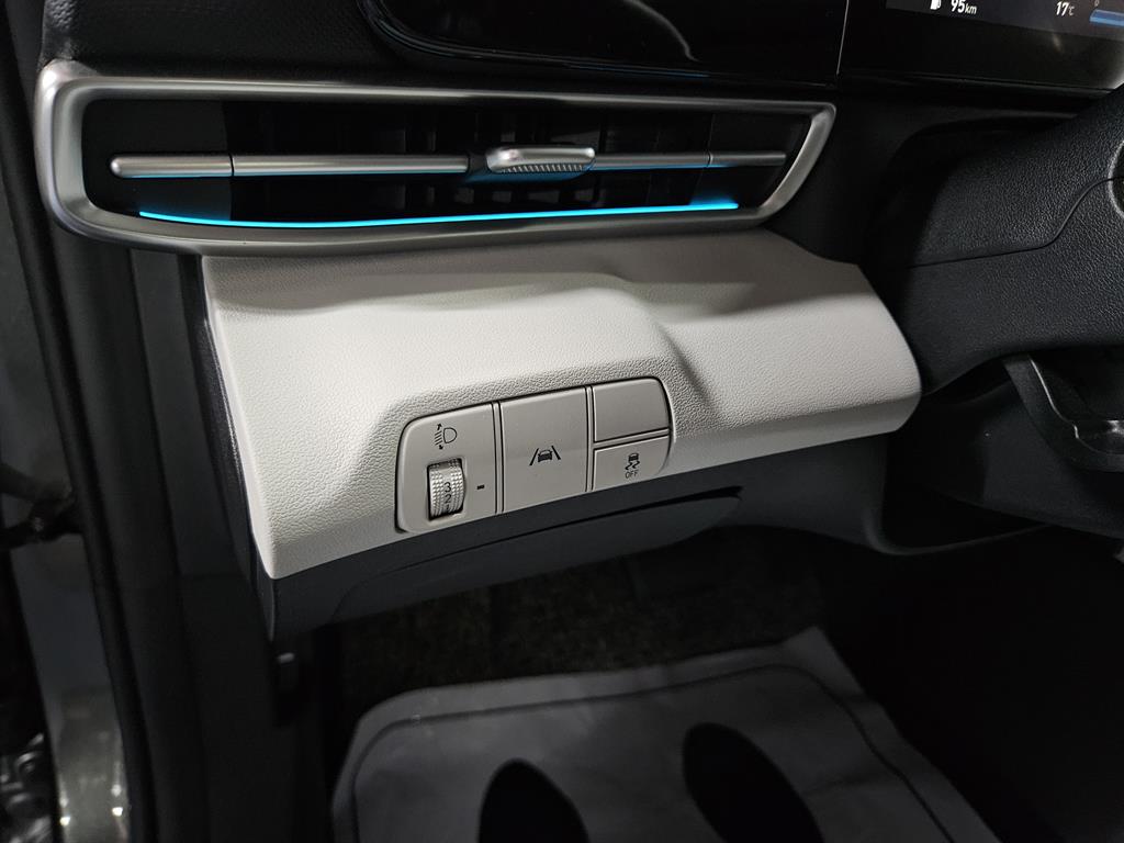 HYUNDAI Avante - Vista 11