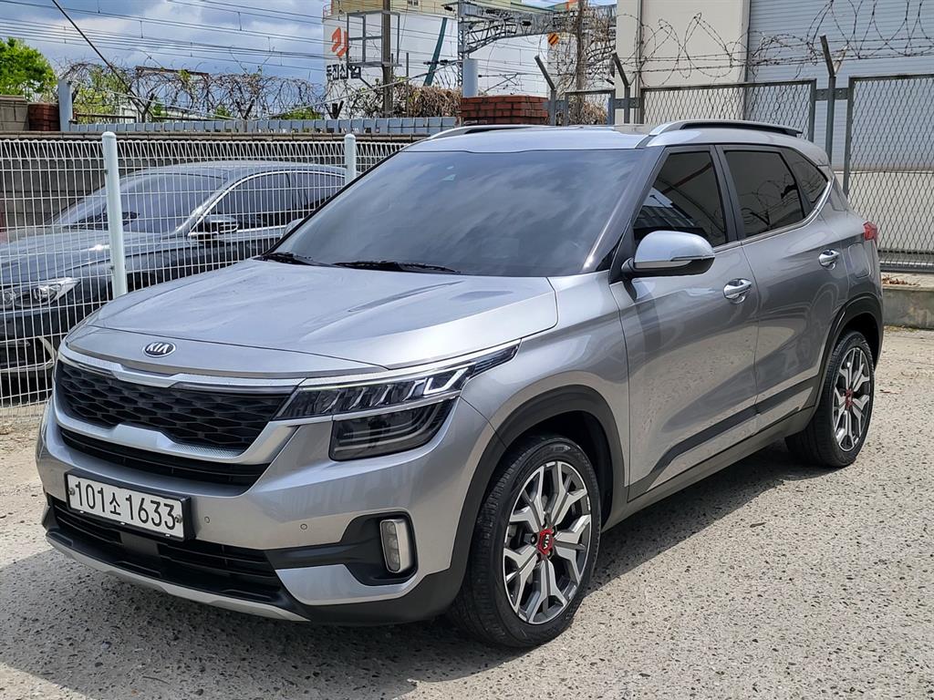 KIA Seltos - Vista 2