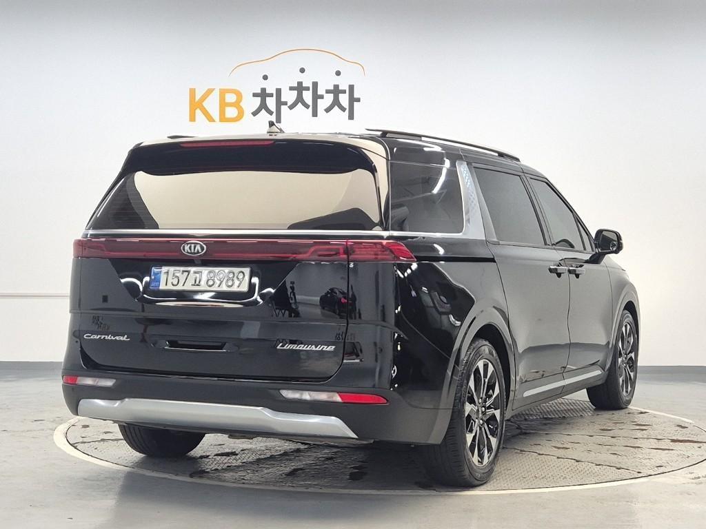 KIA Carnival - Vista 3