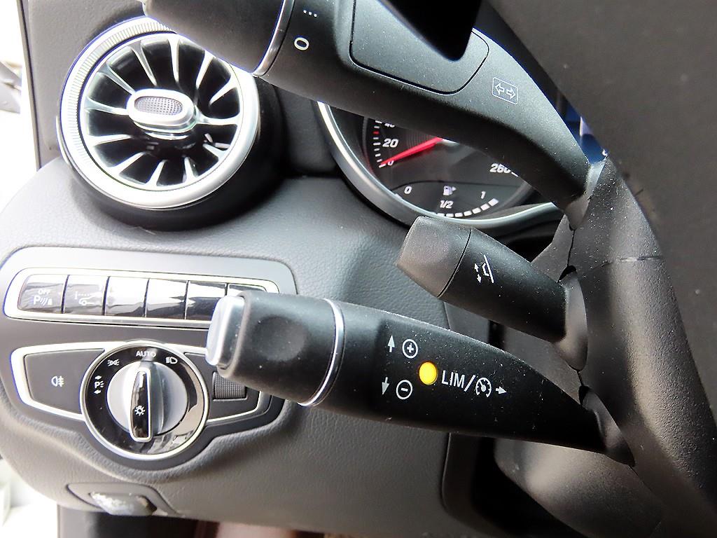 Mercedes Benz C Class - Vista 12