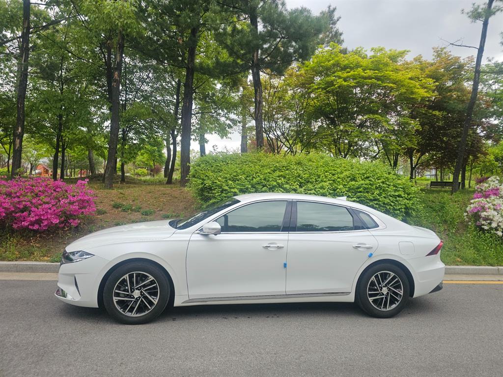 HYUNDAI Grandeur - Vista 2