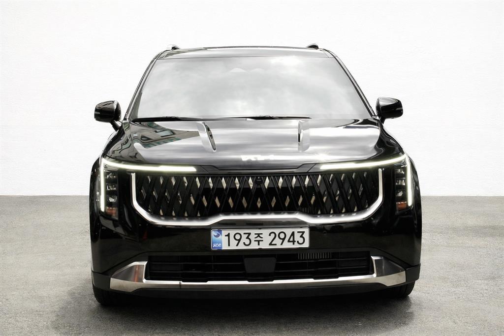 KIA Carnival 2025 Negro - Importación desde Corea - HF Imports Iquique - Foto 1
