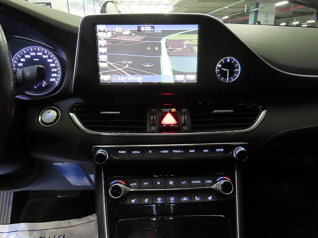 HYUNDAI Grandeur - Vista 11
