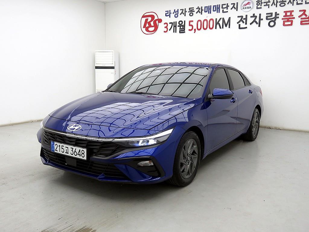 HYUNDAI Avante - Vista 2