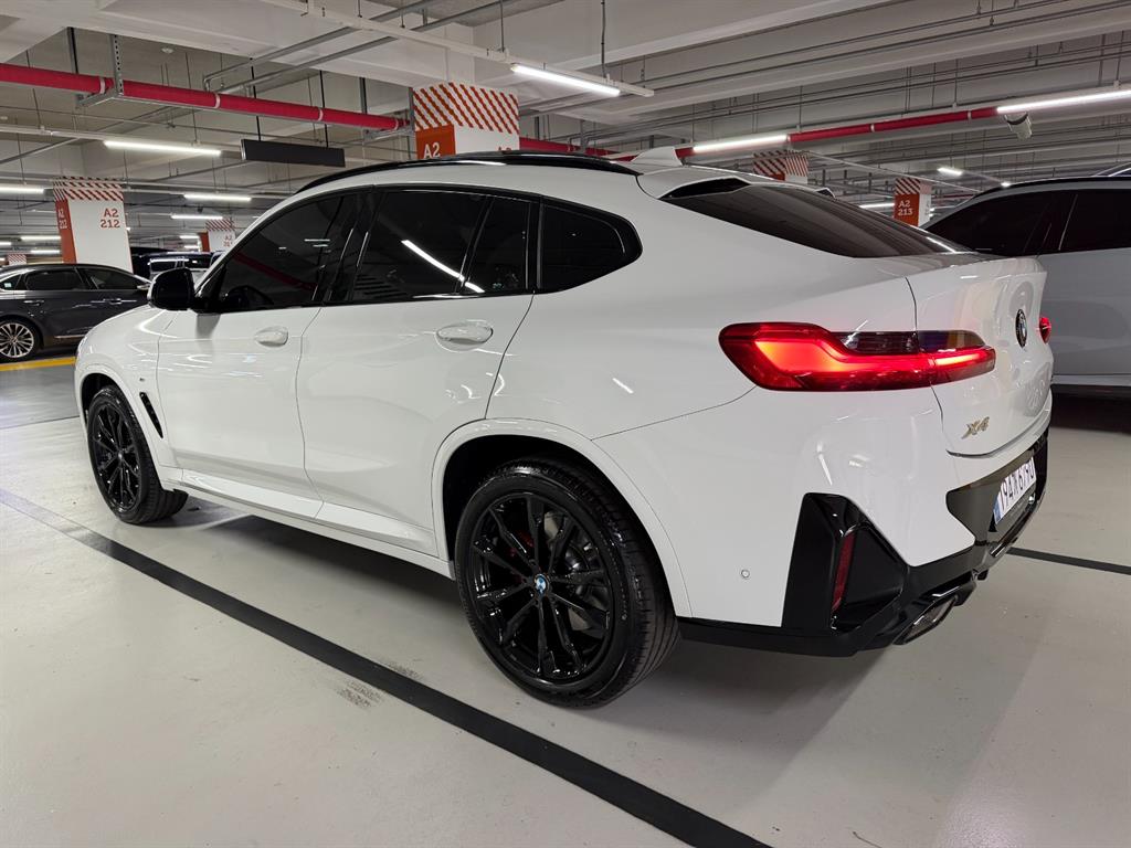 BMW X4 - Vista 3