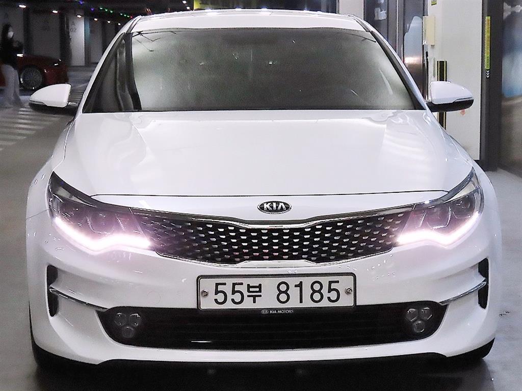KIA K5 - Vista 2