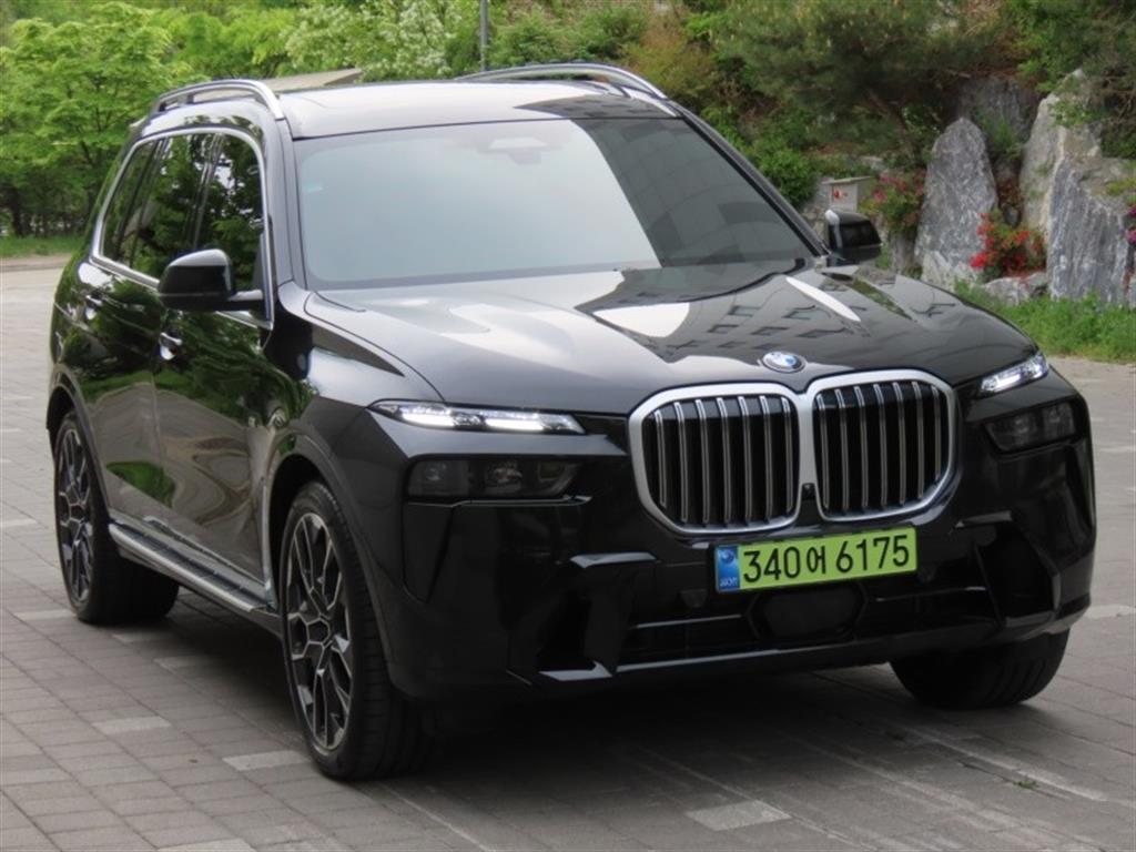 BMW X7 - Vista 3