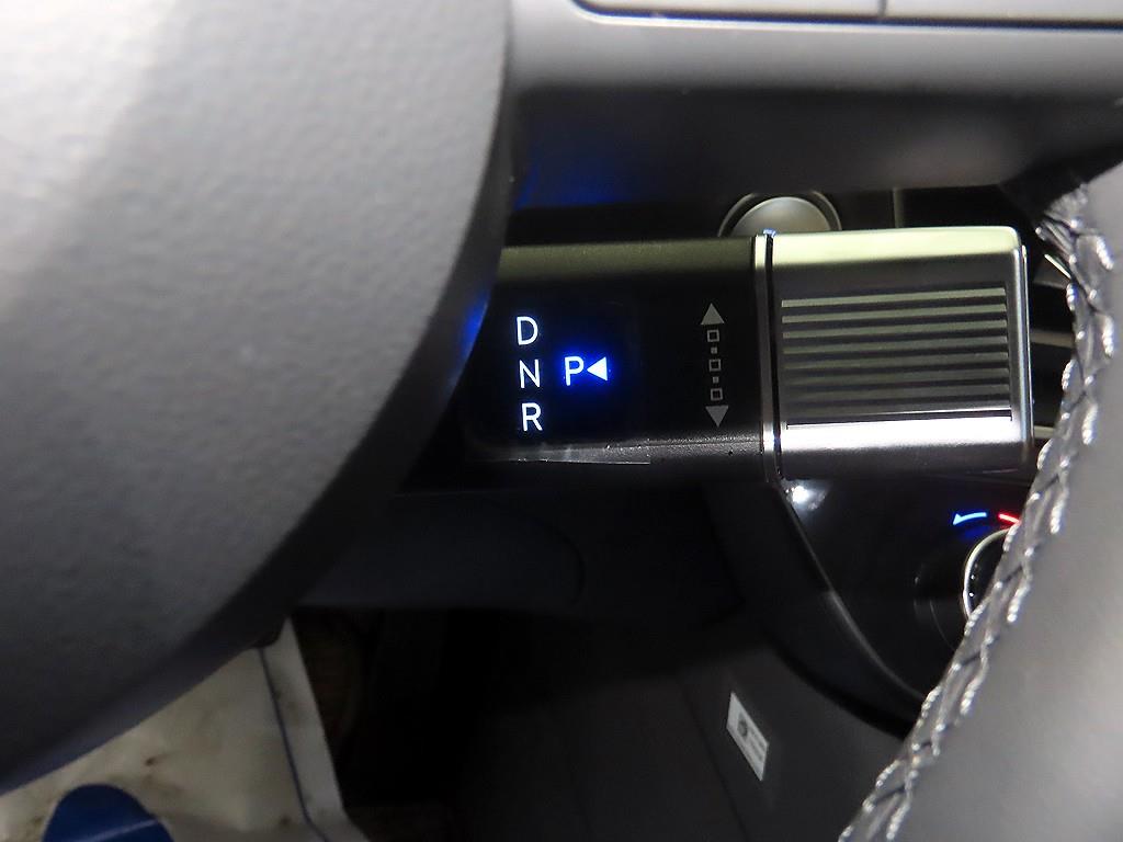 HYUNDAI Sonata - Vista 12