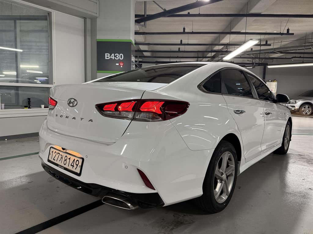 HYUNDAI Sonata - Vista 4