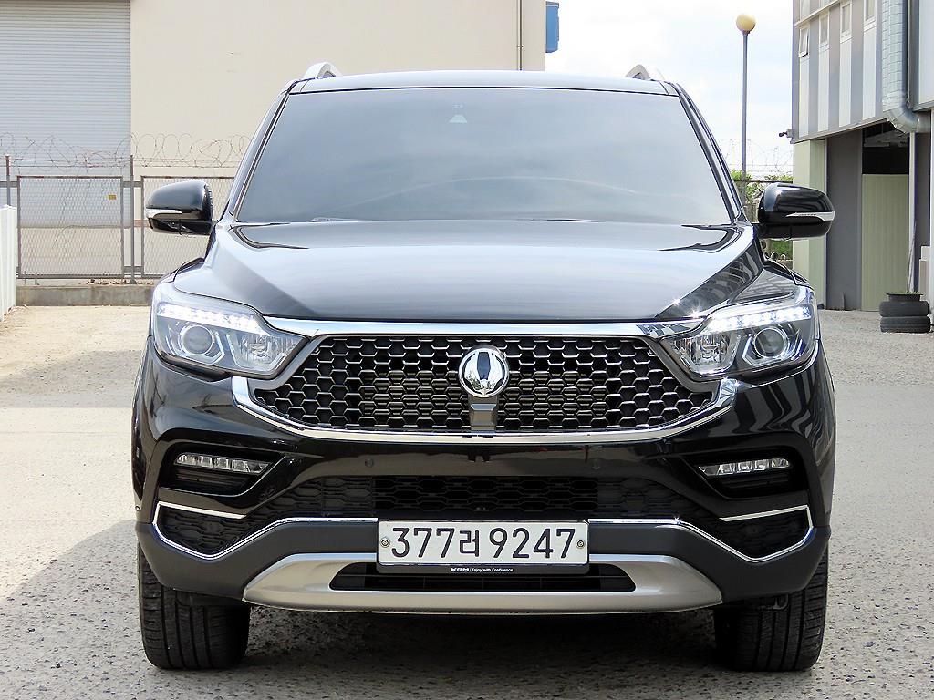 Ssangyong Rexton 2020 Negro - Importación desde Corea - HF Imports Iquique - Foto 1