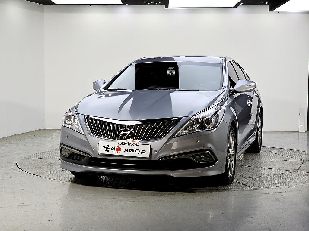 HYUNDAI Grandeur - Vista 2