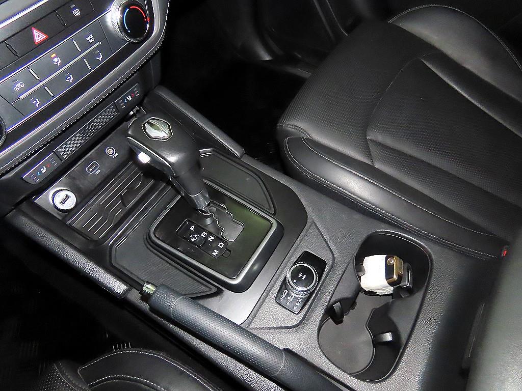 Ssangyong Rexton - Vista 12