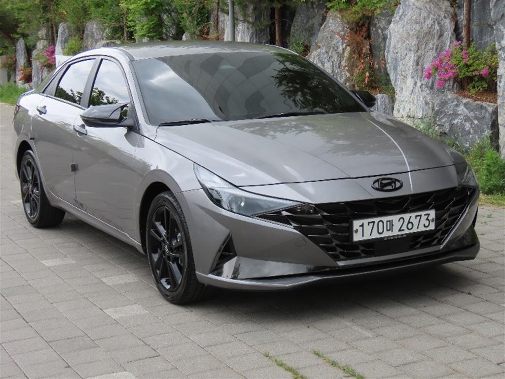 HYUNDAI Avante - Vista 3