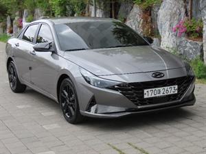HYUNDAI Avante - Vista 4