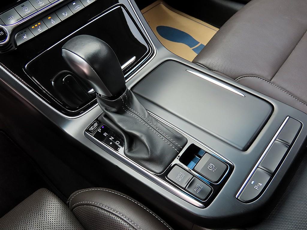 HYUNDAI Grandeur - Vista 10