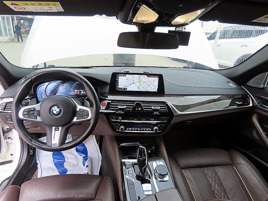 BMW 5 Series - Vista 7