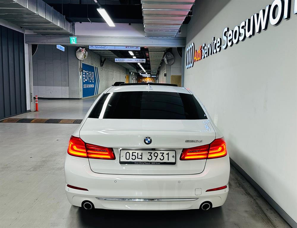 BMW 5 Series - Vista 3