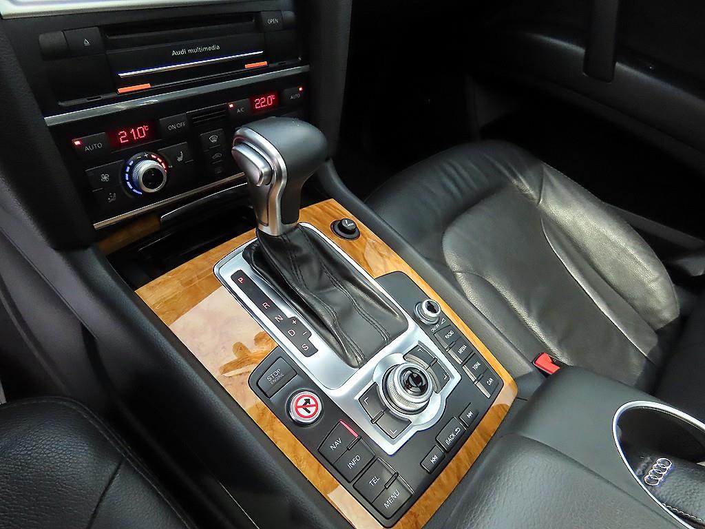Audi Q7 - Vista 10